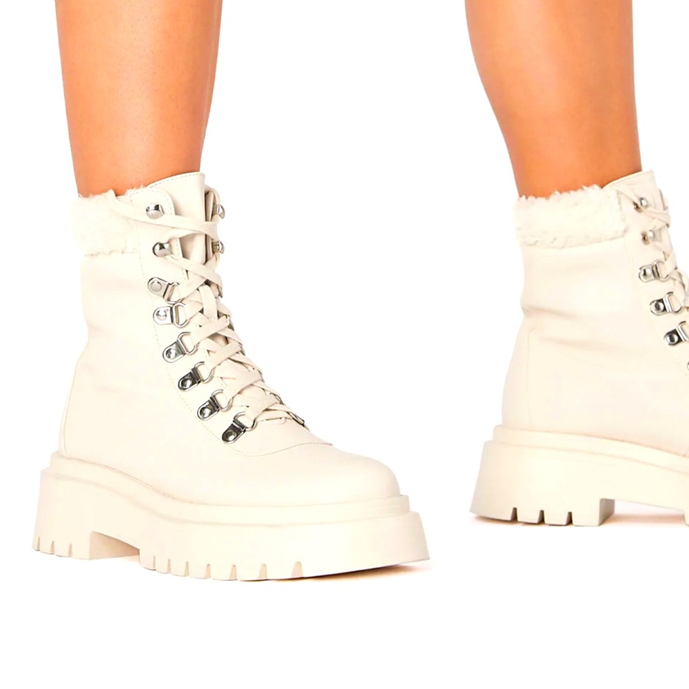 BILLINI FERRIA IN CREAM - CREAM SHEARLING NIB SZ 10